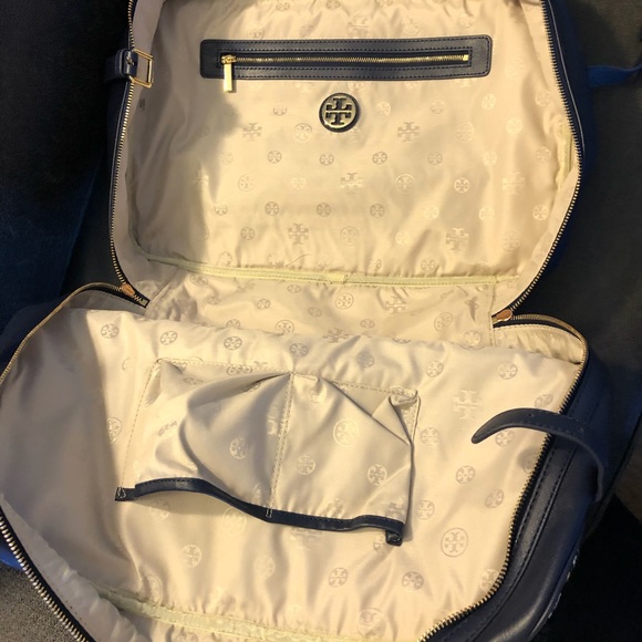 Tory Burch 3 piece luggage set - Picture 2 of 13